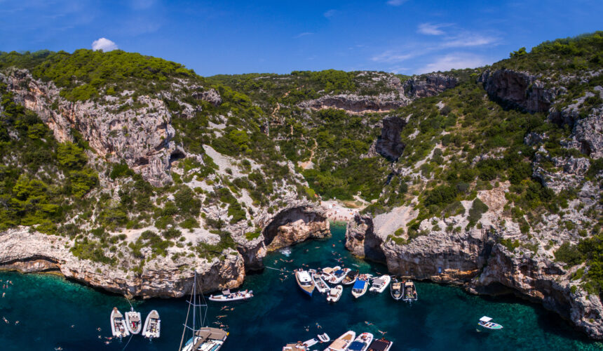 Toto-Travel-Private-Boat-Trip-Blue-Cave-Hvar-5-Islands-Private-Boat-Trip-1-2