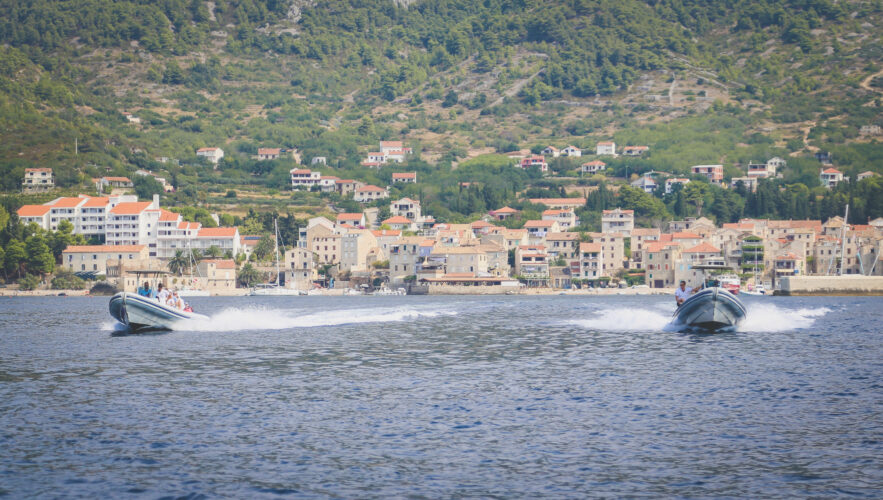 Toto-Travel-Private-Boat-Trip-Blue-Cave-Hvar-5-Islands-Private-Boat-Trip-13