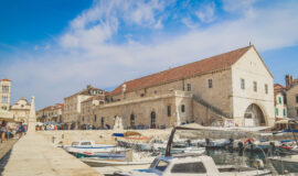 Toto-Travel-Private-Boat-Trip-Blue-Cave-Hvar-5-Islands-Private-Boat-Trip-18