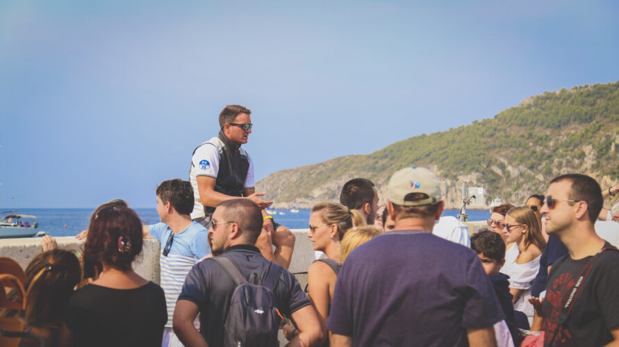 Toto-Travel-Private-Boat-Trip-Blue-Cave-Hvar-5-Islands-Private-Boat-Trip-2-1