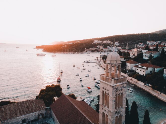 Toto-Travel-Private-Boat-Trip-Blue-Cave-Hvar-5-Islands-Private-Boat-Trip-32