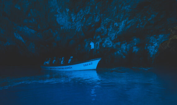 Toto-Travel-Private-Boat-Trip-Blue-Cave-Hvar-5-Islands-Private-Boat-Trip-5